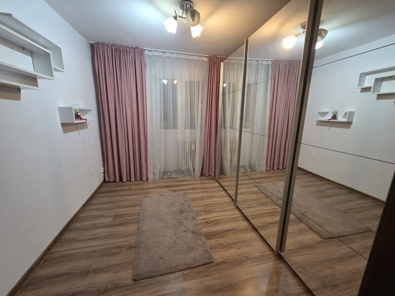 Titan, pe Liviu Rebreanu, 5 minute metrou si parc IOR, bloc 4 etaje