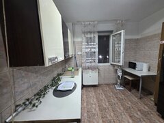 Titan, pe Liviu Rebreanu, 5 minute metrou si parc IOR, bloc 4 etaje